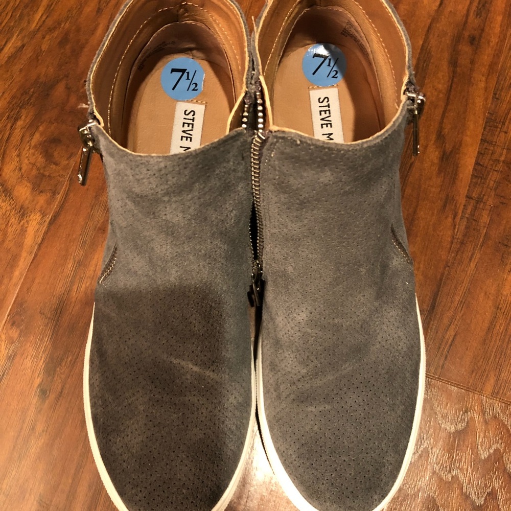 Steve Madden high top suede bootie